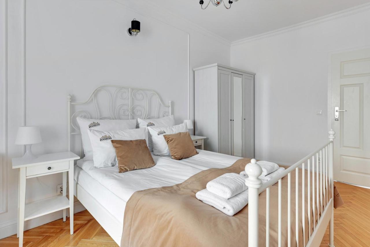 Dlugi Targ Street, Main Old Town & Riverside By Downtown Apartments 格但斯克 外观 照片