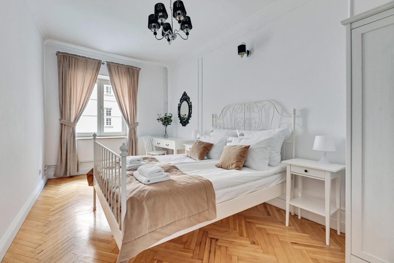 Dlugi Targ Street, Main Old Town & Riverside By Downtown Apartments 格但斯克 外观 照片