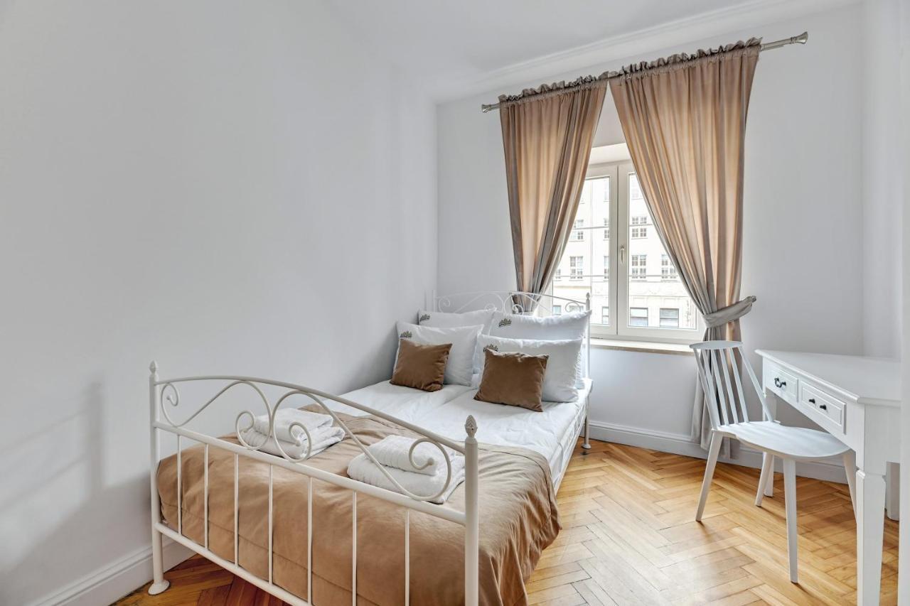 Dlugi Targ Street, Main Old Town & Riverside By Downtown Apartments 格但斯克 外观 照片