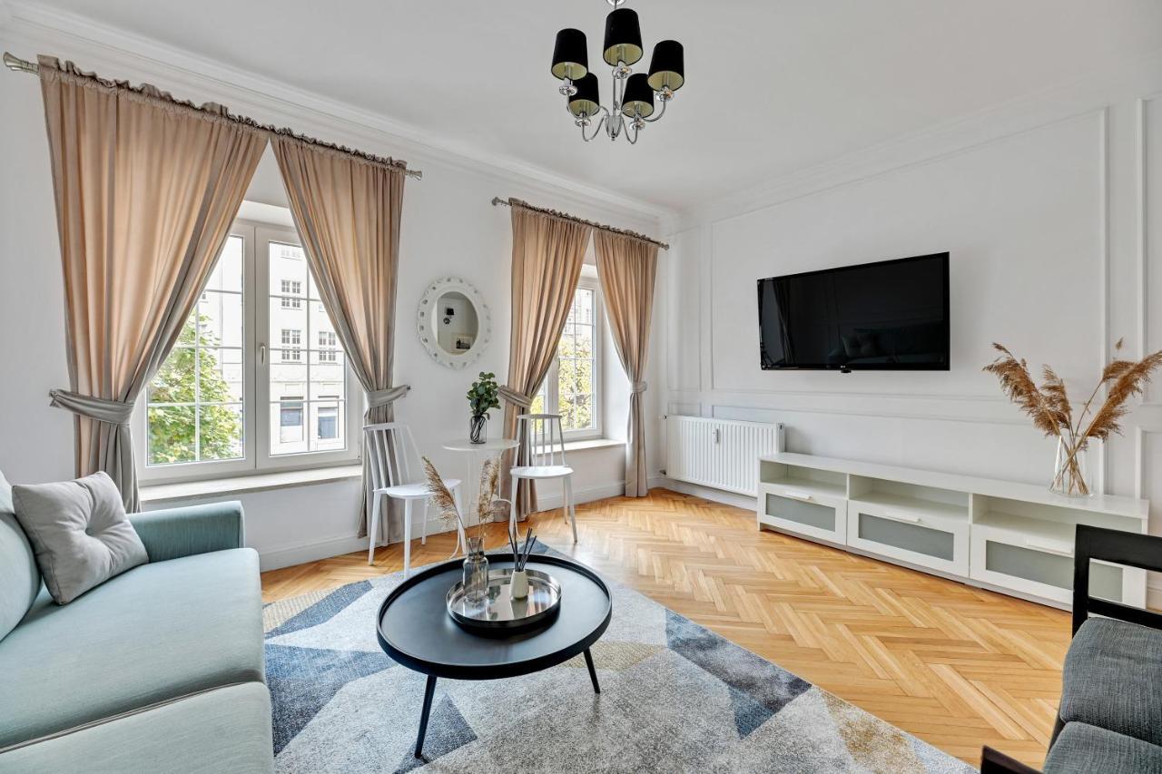 Dlugi Targ Street, Main Old Town & Riverside By Downtown Apartments 格但斯克 外观 照片